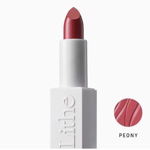 Lithe Nourish and Glow Lipstick in Peony NIB